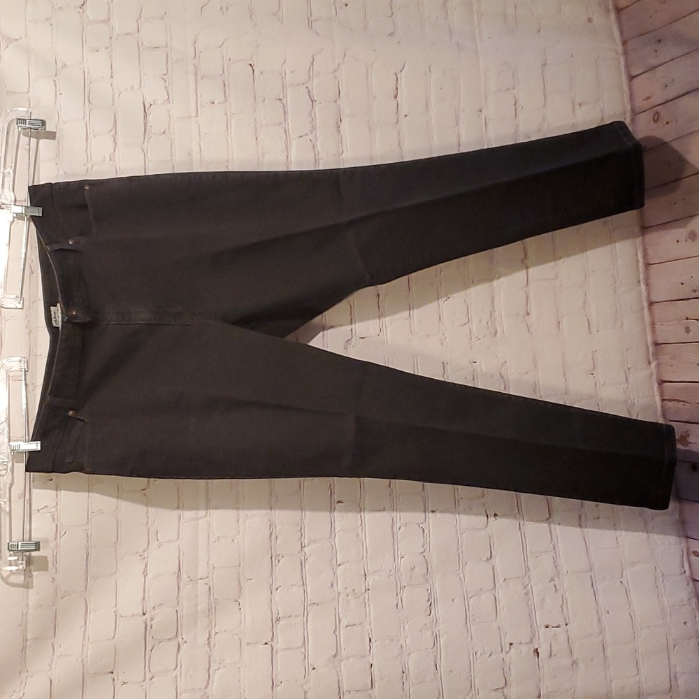 L L BEAN Classic Fit Straight Leg Jeans